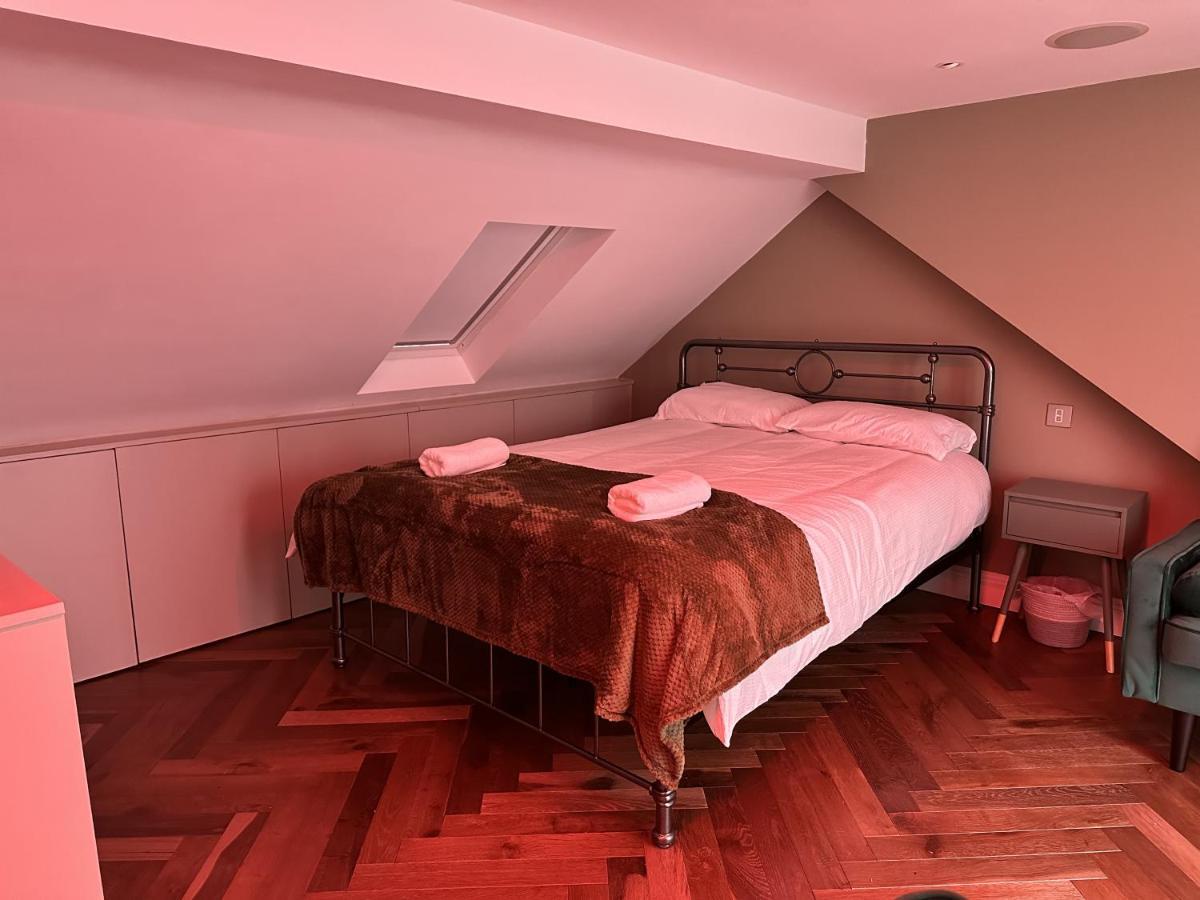 Super Deluxe Apartment Barnet Ngoại thất bức ảnh