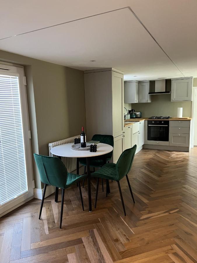 Super Deluxe Apartment Barnet Ngoại thất bức ảnh